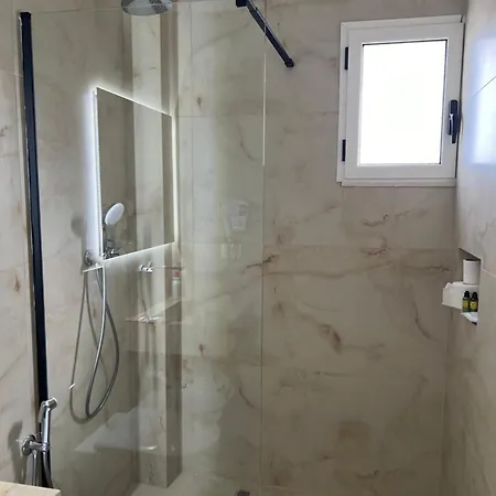 Rezidenca Sinani * Orikum