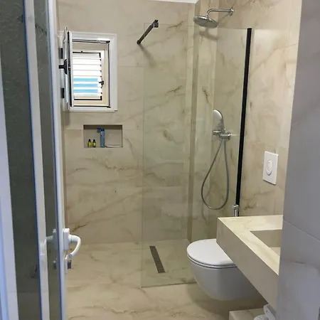 Rezidenca Sinani أوريكوم