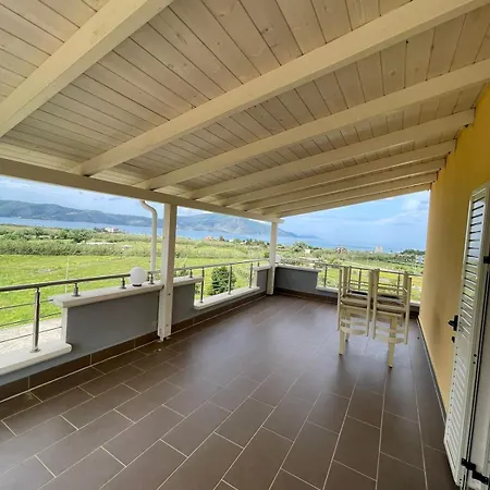 شقة Rezidenca Sinani