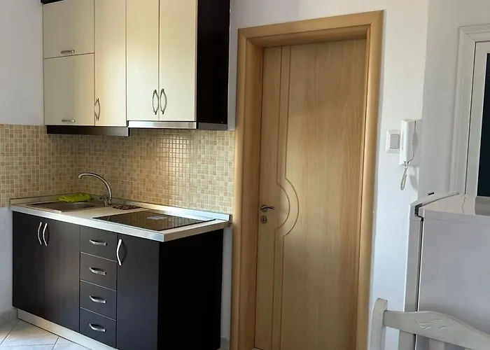아파트 Rezidenca Sinani *
