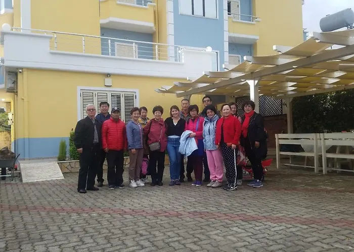 Rezidenca Sinani 奥里库姆